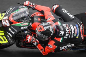 12-maverick-vinalesdsc_0905.gallery_full_top_sm Vinales Tidak Ikut MotoGP