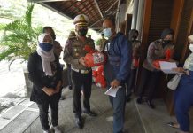 Wahana Dukung Vaksinasi Ditlantas Polda Metro, Donasikan Ribuan Paket Sembako Wahana Dukung Vaksinasi Ditlantas