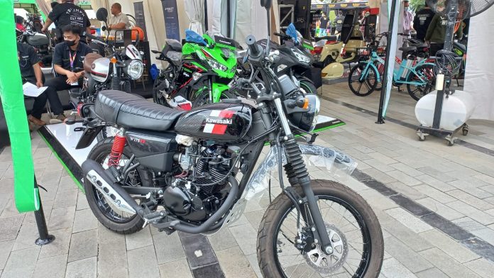 Kawasaki W175TR SE Hanya