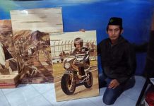 Sirkuit Mandalika dalam Lukisan Pelepah Pisang pelepah pisang