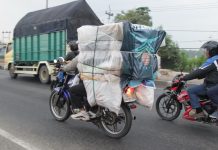 Waspadai Kendaraan Berukuran Besar saat Bermotor Waspadai Kendaraan Berukuran Besar