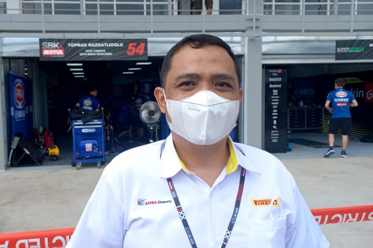 Sensasi Melihat Langsung Kegiatan di Paddock Tim Balap WSBK Mandalika 2021