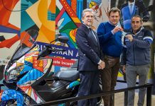 Suzuki Burgman400 The Fencer Karya van Orton Satu-satunya Dilelang di EICMA 2021 Suzuki Burgman400 The Fencer