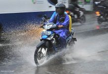 Aman Berkendara Setelah Hujan