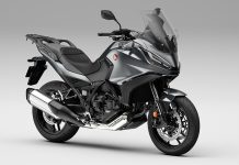 Honda Lakukan Langkah Tegas, Hentikan Distribusinya ke Rusia Honda NT1100