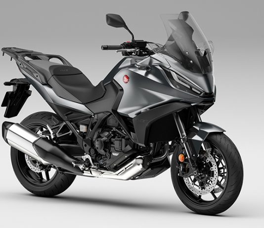 Honda Lakukan Langkah Tegas, Hentikan Distribusinya ke Rusia Honda NT1100