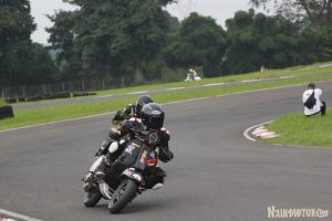 Rere Tampil Impresif Rere tampil impresif