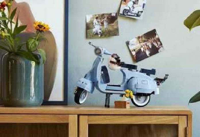 LEGO Vespa 125