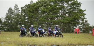 10 Pengguna WR155