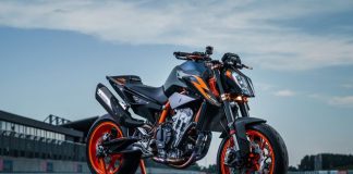 KTM 890Duke R 2022