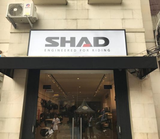 Toko Pertama SHAD Indonesia Hadir di Kemang, Hasil Kerjasama dengan Almer Motostore SHAD Indonesia store