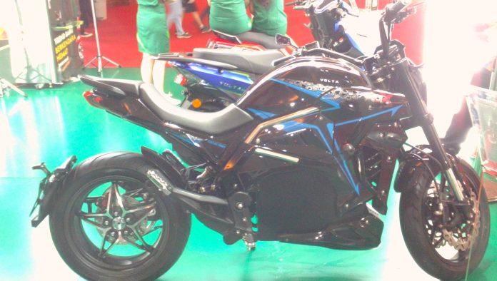 Volta Patriot Naked Listrik