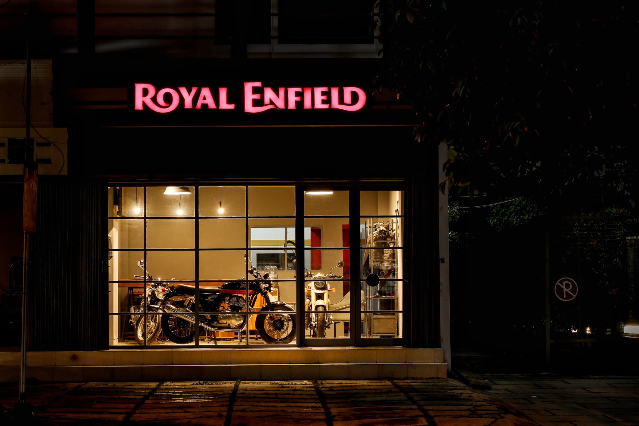 Dealer Royal Enfield Terbaru