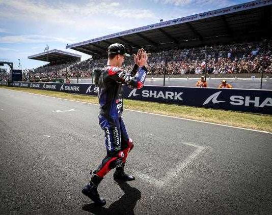 Quartararo Perpanjang Kontraknya Sampai MotoGP 2024 Bersama Tim Pabrikan Yamaha Fabio Quartararo mengumumkan keputusannya bersama Yamaha sampai MotoGP 2024. Quartararo perpanjang kontraknya untuk 2 musim mendatang.