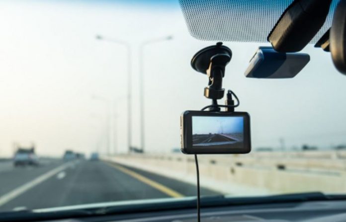 Dashcam mobil