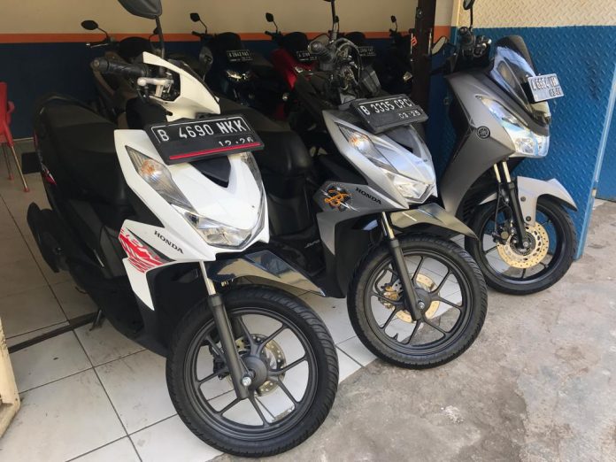 Perhatikan motor bekas