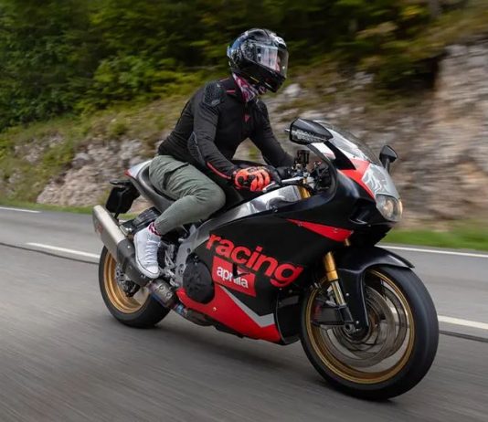 Pria Asal Prancis Ubah Aprilia RSV4 Jadi RS250