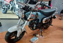 Honda ST125 Dax