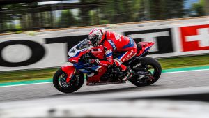 53071_jdr_r08_action_full FP WorldSBK 2022 Katalunya