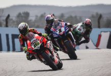 Race2 WorldSBK 2022 Portugal, Bautista Unggul di Battle of The Titans Race2 WorldSBK 2022 Portugal