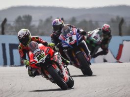 Race2 WorldSBK 2022 Portugal, Bautista Unggul di Battle of The Titans Race2 WorldSBK 2022 Portugal