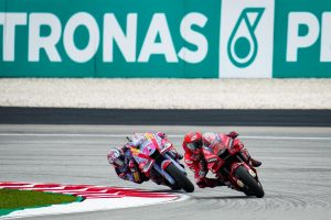 23-enea-bastianini-63-francesco-bagnaia_ds_4985.gallery_full_top_lg Strategi Bastianini Menempel Bagnaia