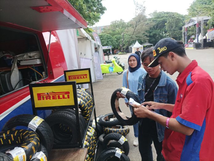 Shop&Bike Buka Layanan Tire Service