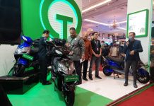 Treeletrik T-70 Berteknologi USA, Bonus Top Box SHAD+Helm Treeletrik T-70