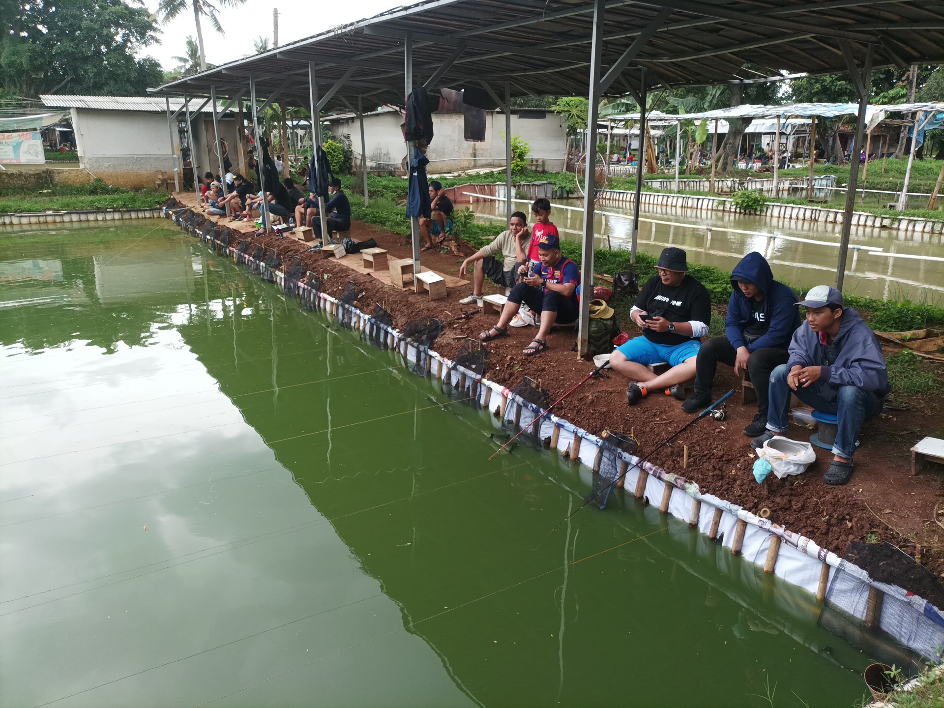 penyePenyelenggara IMOS tutup tahun 2022 dengan menggelar mancing bersama para jurnalis.