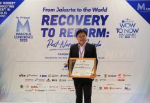 Direktur Astra Otoparts Raih Marketeer of The Year 2022 Direktur Astra Otoparts