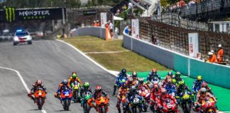 Para Pembalap MotoGP termasuk langka, sebab hanya 24 orang saja Pembalap tetap pada musim 2022, maka gaji mereka pun fantastis, meski tidak ada publikasi persis tentang itu