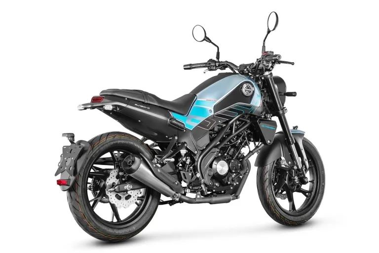 seri terbaru Leoncino dengan cc yang lebih kecil. Sayangnya, roadster retro Benelli Leoncino 150 2023 itu hanya untuk pasar Tiongkok.