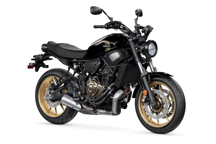 Yamaha XSR700 2023