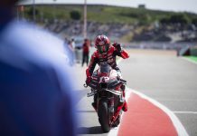 Vinales Podium di MotoGP 2023 Portimao, Tim Aprilia Puas Vinales Podium di MotoGP 2023 Portimao