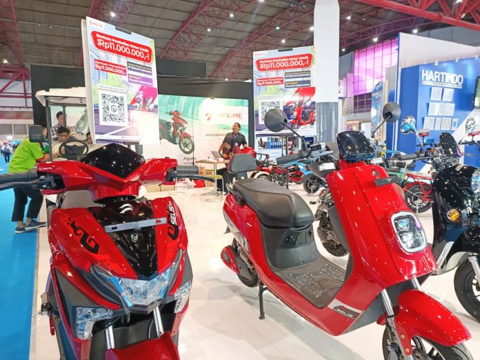 PEVS 2023: Selis Bawa Motor Listrik Dapat Garansi dan Diskon