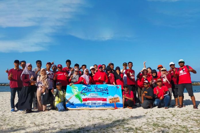 51 Tahun Wahana Artha Group, Gelar Aksi Bersih Pantai 510 Kg
