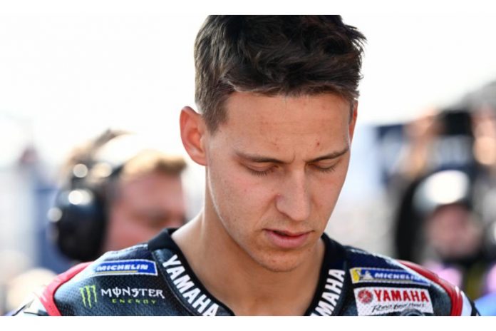 Pembalap Fabio Quartararo akan tetap bersama Yamaha Racing sampai MotoGP 2026. Quartararo menepis isu ia akan hengkang setelah Yamaha terpuruk setelah menjadi Juara Dunia 2021.