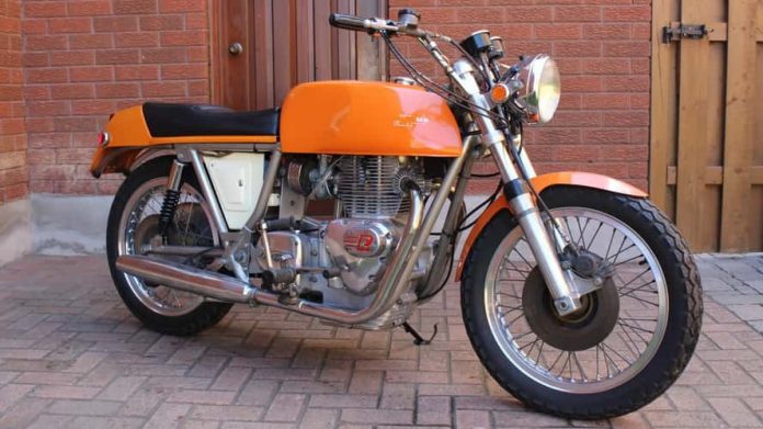 Rickman Interceptor’s 1971, Motor Langka Inggris Dilelang