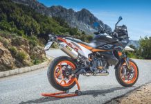 KTM Luncurkan Paket Tech Pack Terbatas untuk KTM 890 SMT 2023 Promo Tech Pack Baru untuk Pembelian KTM 890 SMT 2023