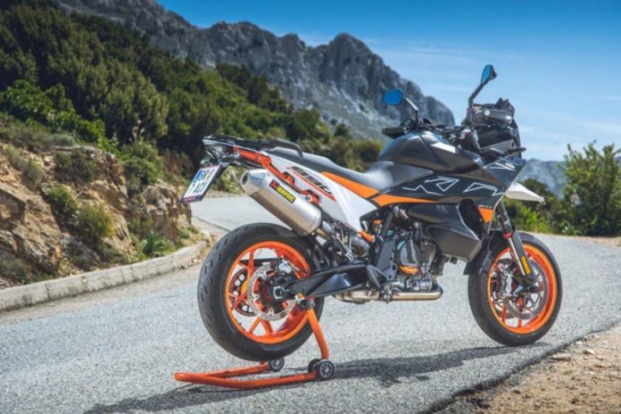 Promo Tech Pack Baru untuk Pembelian KTM 890 SMT 2023