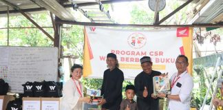 Wahanaartha Ritelindo Berbagi Buku