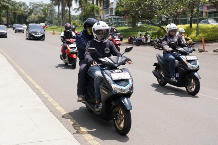 Yamaha Motor Indonesia berikan kemudahan beli sepeda motor lewat online. Sehingga konsumen tidak perlu datang langsung ke dealer Yamaha. Berikut caranya.