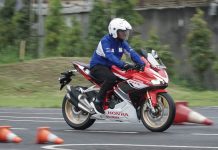 Tips Mengendarai Sepeda Motor Transmisi Kopling Manual