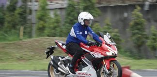 Tips Mengendarai Sepeda Motor Transmisi Kopling Manual
