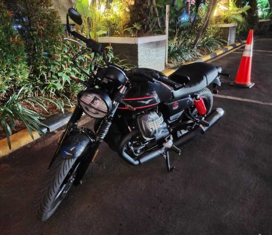 First Ride Moto Guzzi V7 Stone Special Edition