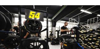 Pirelli Uji Diablo Superbike Slick Tyre di Sirkuit Catalunya
