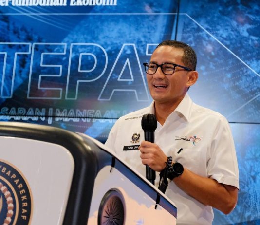 Kemenparekraf : WFH Bukan Berarti Tidak Bisa Berwisata Kemenparekraf : WFH Bukan Berarti Tidak Bisa Berwisata