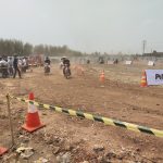 Sepeda Motor Bebek Balapan di Trek Tanah Datar, Indonesia Cub Meeting 2023