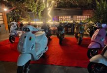 "Lagi-Lagi Party", Ratusan Vespa Night Ride Hadiri Venue