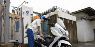 Suzuki Presentasikan Sepeda Motor Pertama Bertenaga Hidrogen